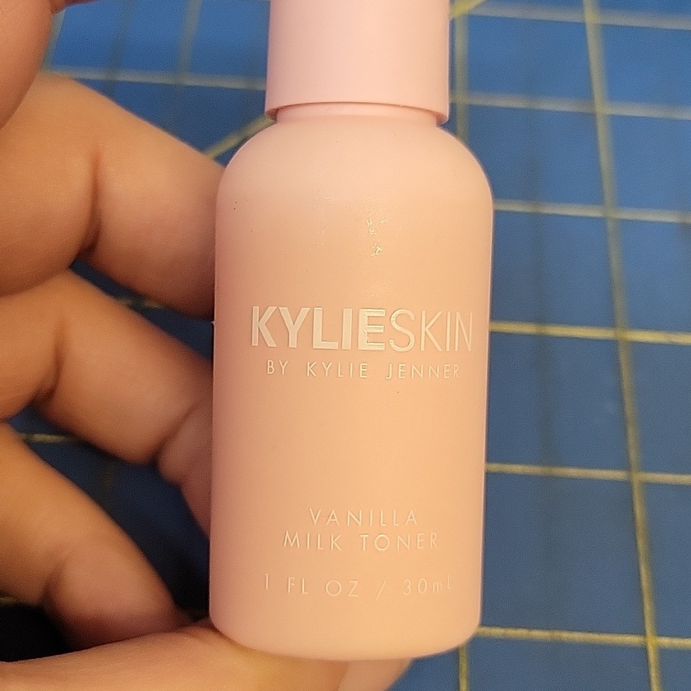 Kylieskin Vanilla Milk Toner 30ml New Sealed Bottle